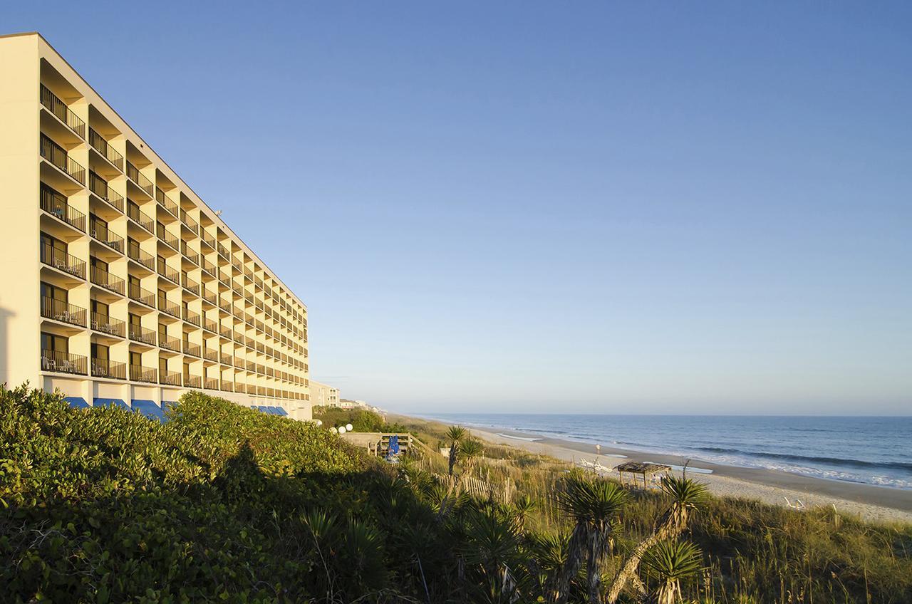 Crystal Coast Oceanfront Hotel Pine Knoll Shores Exteriör bild