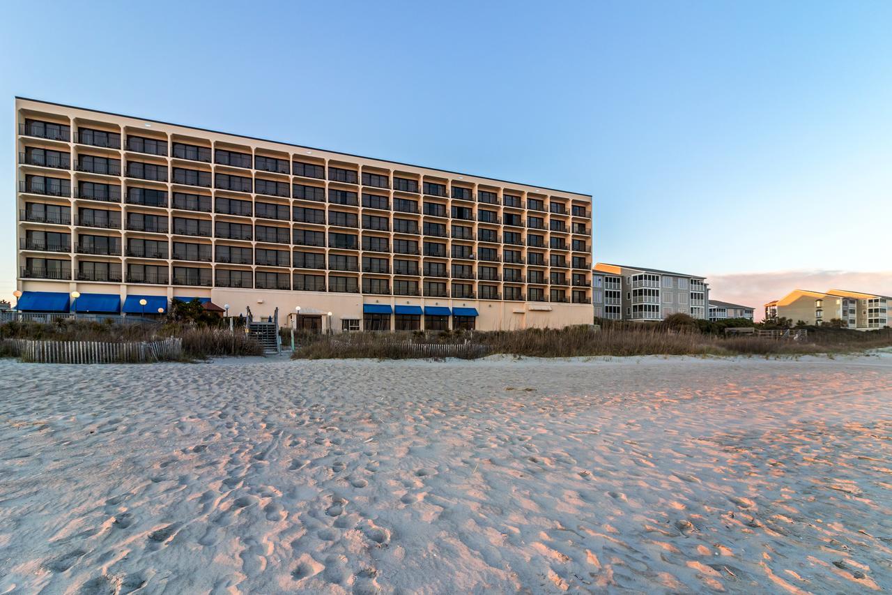 Crystal Coast Oceanfront Hotel Pine Knoll Shores Exteriör bild
